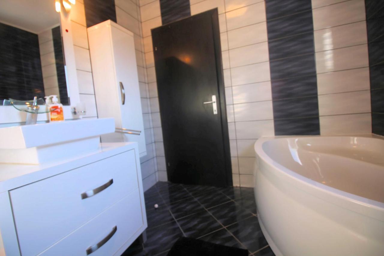 Apartment Martina Crikvenica Ngoại thất bức ảnh