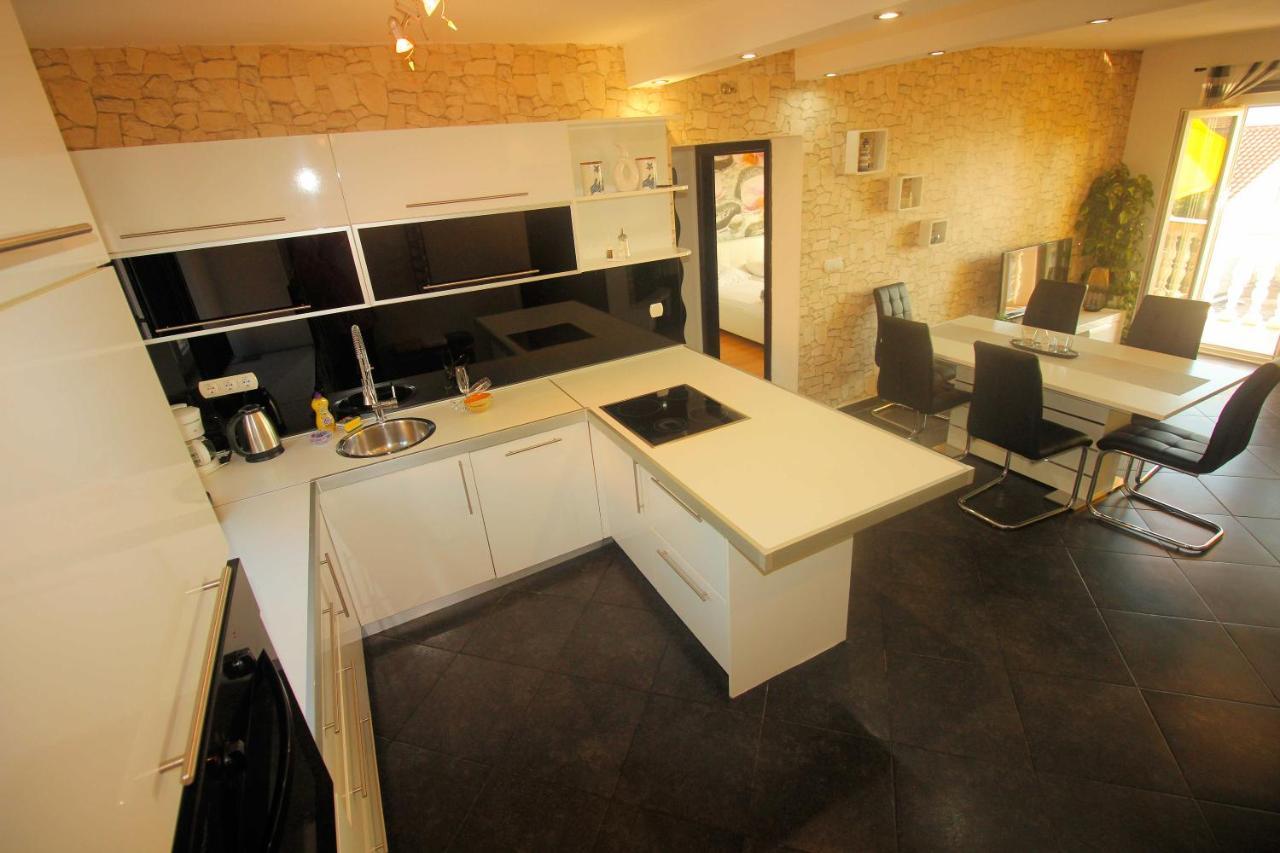 Apartment Martina Crikvenica Ngoại thất bức ảnh